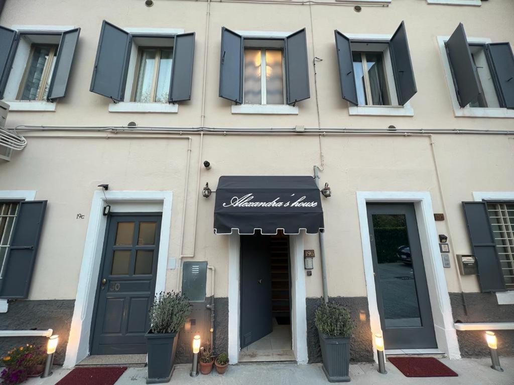 Alexandra'S House Apartment Verona Ngoại thất bức ảnh
